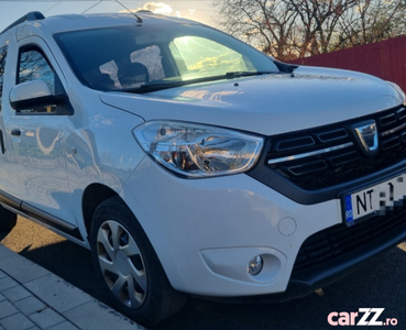 Dacia Dokker cu 5 locuri