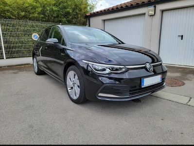 Golf 8 mașina este ca noua 1700euro