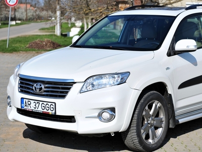 Toyota RAV4 2.2 D-4CAT 4WD Aut Luxury