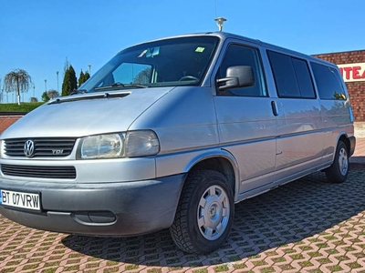 VW CARAVELLE 2003