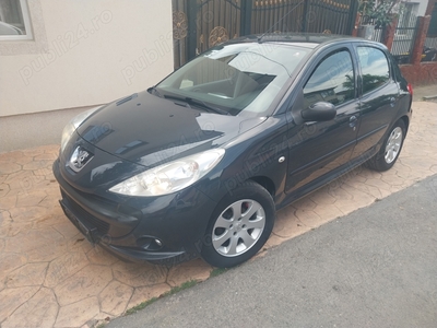 Peugeot 206+ 2011 11