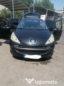 Peugeot 207.