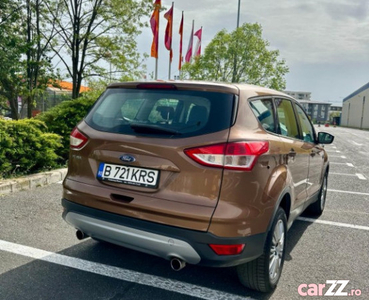 Ford Kuga, maro, an fabricatie 2014, 125.000 km, transmisie manuala