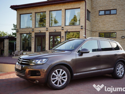 VW Touareg 7P 2012, 245cp, Panoramic, Camere 360, Dynaudio, Pneumatic