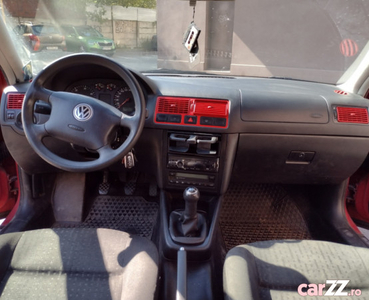 Liciteaza-Volkswagen Golf 2002