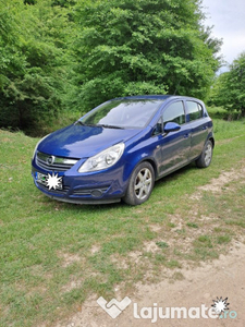 Opel corsa D masina