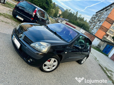 Renault Clio II 1.2 16v 2004