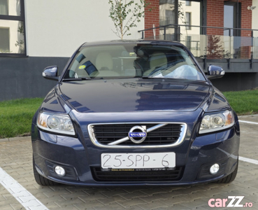 Volvo V50 1.6 D2 Kinetic 2011 Xenon Piele Navi Rate avans 0