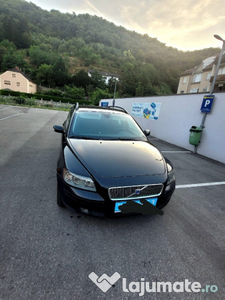 Volvo V50 masina