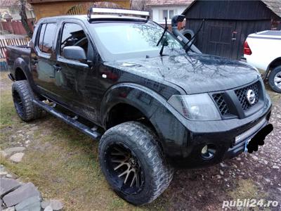 Nissan Navara off-road Monster inm in ro scimb variante auto utilitará BMW 525 xdrive