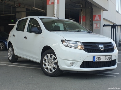 Dacia Sandero 0,9 Benzina 90 CP Navigatie Mare3D Scaune Incalzite