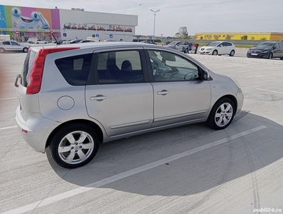 Vând Nissan note!