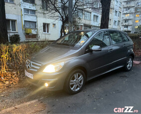 Mercedes b klass 180 benzină + gaz automata