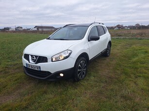 Nissan Qashqai 2013 04 motor 1600 131 cp 7 locuri piele plus alcantara....