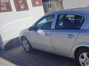 Opel Astra H 1.7 cdti