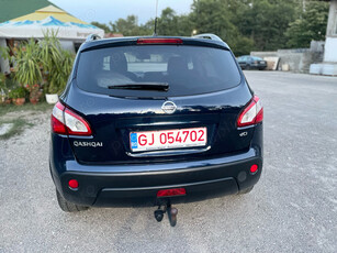 vand Nissan Qashqai