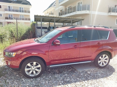 Vând schimb mitsubishi outlander adus recent