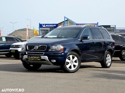 Volvo XC 90 D5 AWD Geartronic Momentum