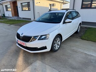 Skoda Octavia Combi Diesel 1.6 TDI DSG Ambition