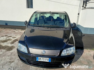 FIAT multipla an 2008 neagra trei locuri fata spate cauciuc