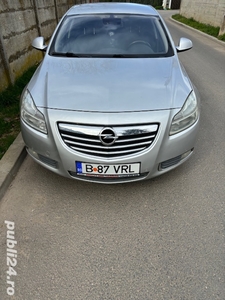 Vand Opel Insignia 2010 - pret 3500 euro negociabil