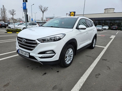 Tucson 2016 123000km 1.6 GDI 130CP LED oglinzi electrice Hill-assist Navigatie mare Incalzire scaune