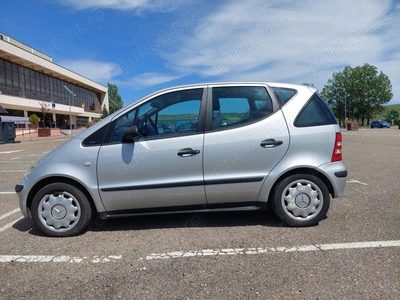 Vând Mercedes A class 160