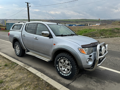 Vand mitsubishi L200 impecabil