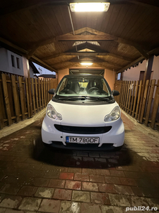 Vând smart fortwo 451