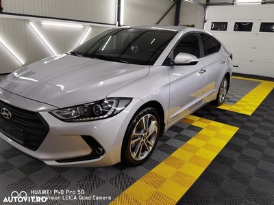 Hyundai Elantra 1.6 CRDI Comfort