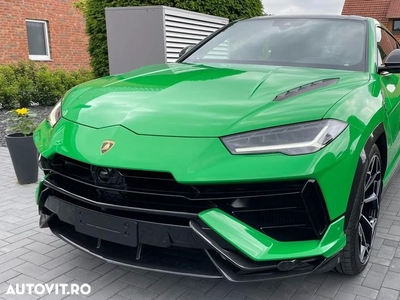 Lamborghini URUS Standard