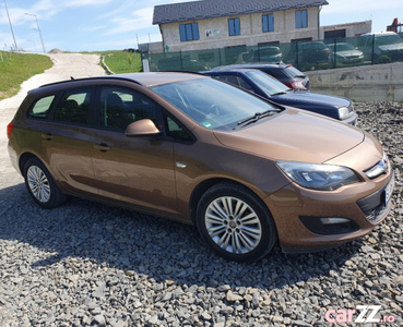 Opel Astra 2015 defect