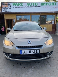 Vând Renault Fluence