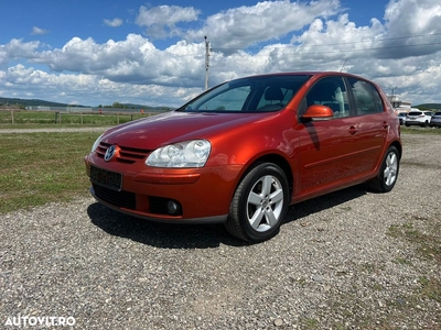 Volkswagen Golf 1.6 Highline