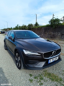 Volvo V60 B4 MHEV AT AWD Core