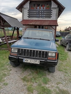 Cherokee xj 2.1 td