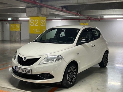 Lancia Ypsilon 1.2benzina -18.000km