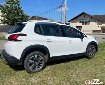 Peugeot 2008 an 2018 1.2 benzina