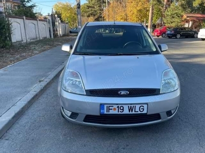 Vând Ford Fiesta 2005 1.4 diesel 7500ron negociabil in limita bunului simț