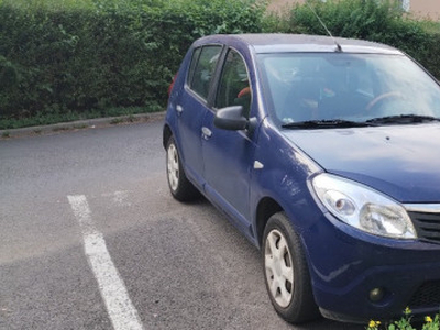 Dacia Sandero unic proprietar motor 1,4 benzină