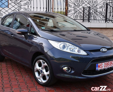 Ford Fiesta ~ Titanium ~ an 2011 ~ benzina