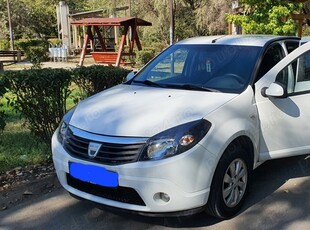 Dacia Sandero Laureat