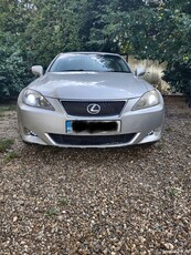 lexus is 220 d