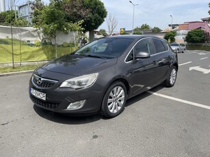 Opel Astra J 2011 Hatchback 1.7 cdti