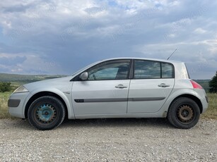 Renault Megane 2 Hatchback, motor 1.6 benzina