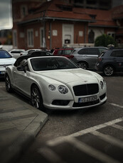 Vând Bentley Continental GTC 2017 - Motor 4.0L.