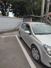 Vând Opel Astra h 1,6 benzina an 2005