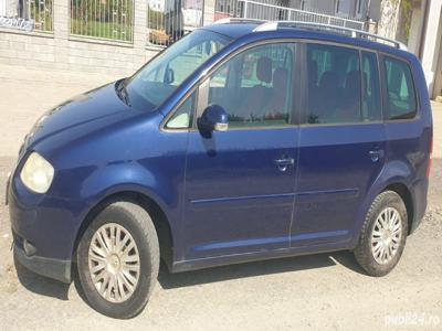 VW Touran 5 locuri, an 2004, cutie automată DSG, tempomat