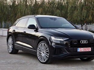 Audi Q8 3.0 55 TFSI quattro Tiptronic MHEV