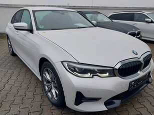 BMW Seria 3 320e Aut. Sport Line